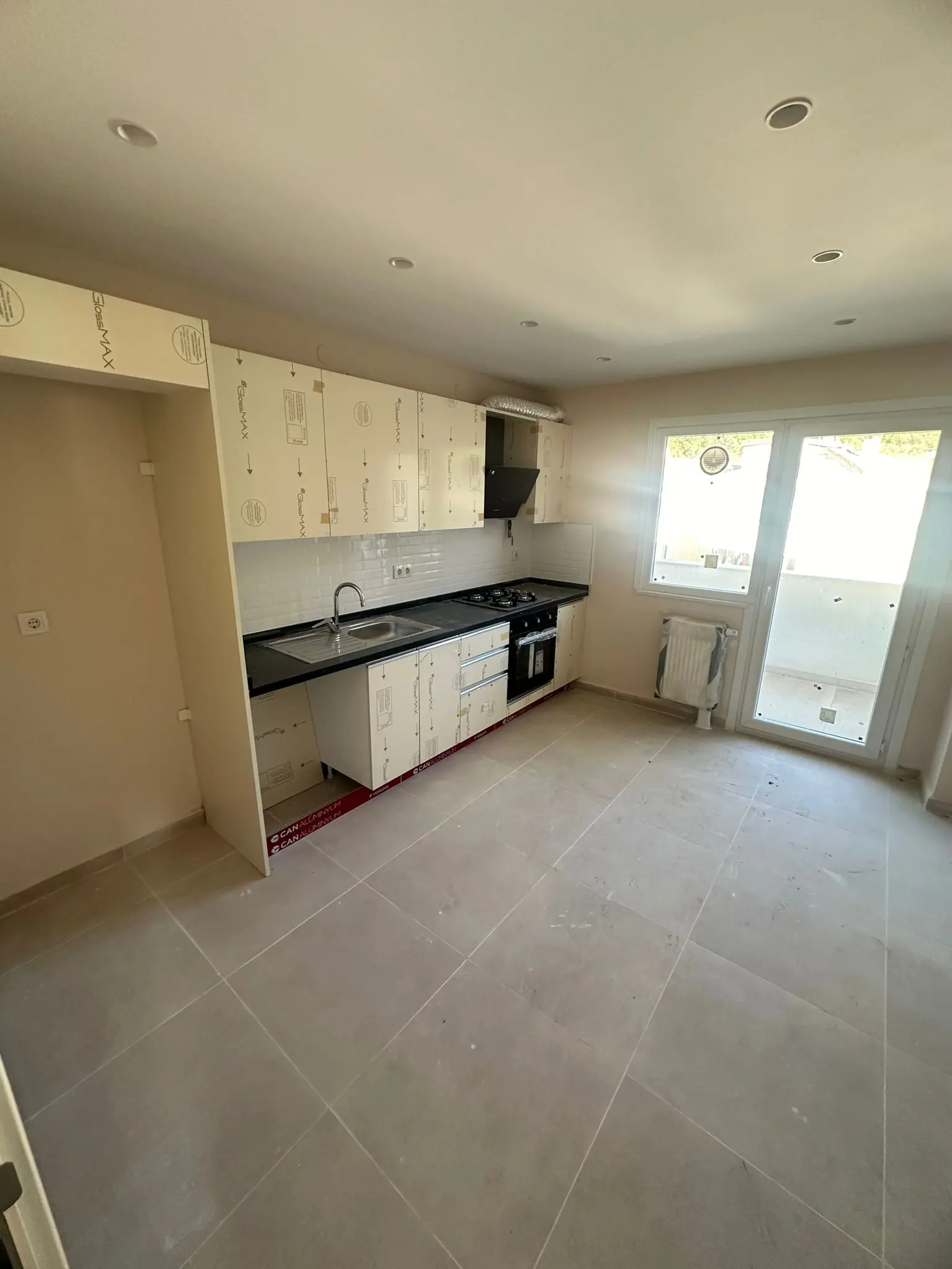 Fitted kitchen